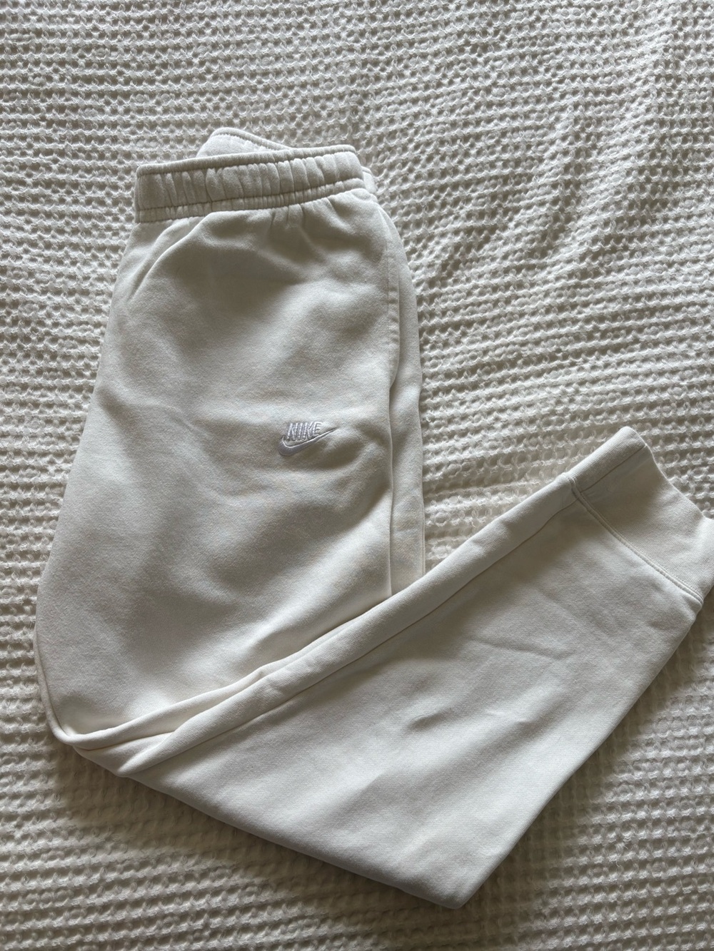 Nike Men’s White Fleece Jogger Pants